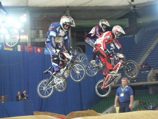 Mike up against Manuel Lopez and the very best in the Junior Elite riders in  the world