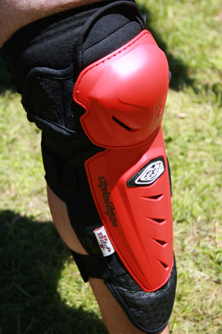 Troy Lee Designs Lopes Kneeguards